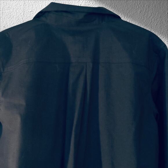 Chicos Black Button Up Blouse Sz 1/M/8 Professional Capsule Wardrobe Crisp Lines - Picture 8 of 9